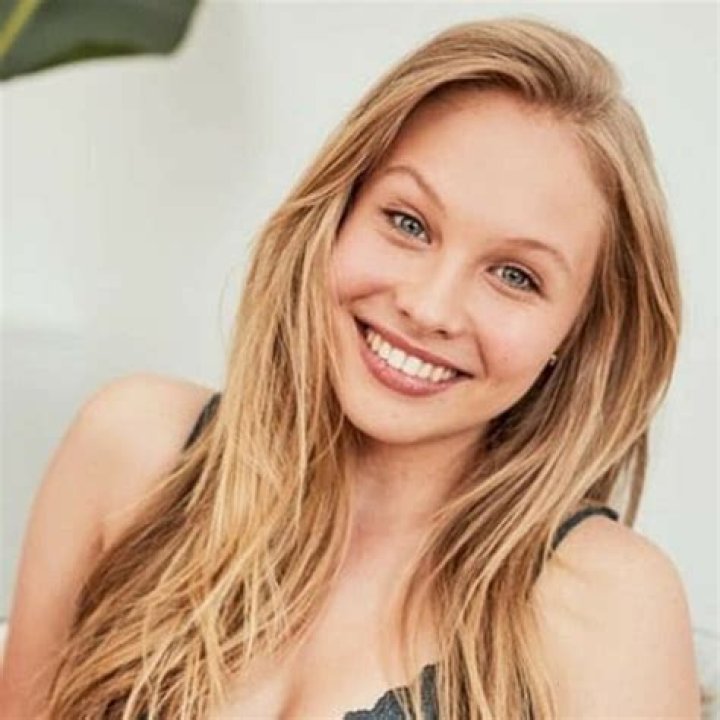 Olivia Deeble Height, Weight, Net Worth, Age, Birthday, Wikipedia, Who, Nationality, Biography