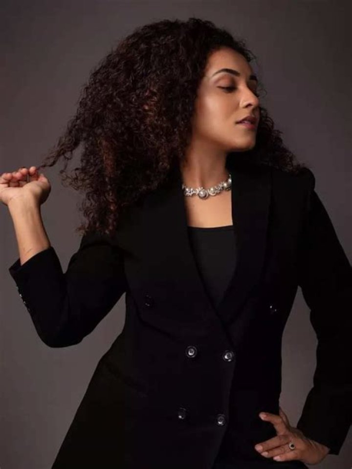 
Pearle Maaney Height, Weight, Net Worth, Age, Birthday, Wikipedia, Who, Nationality, Biography 