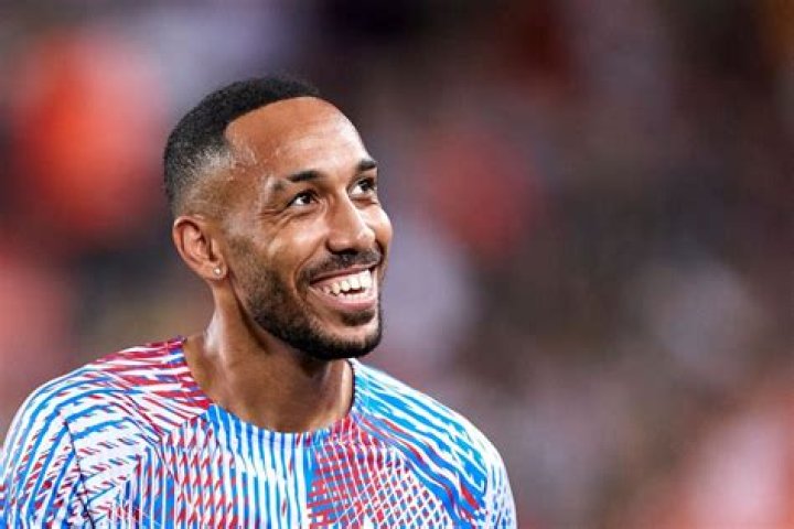 
Pierre-Emerick Aubameyang Joins Chelsea From Barcelona 