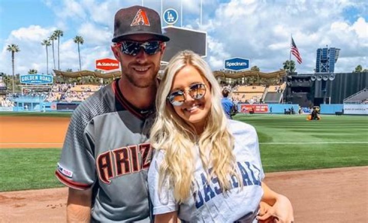 
Pitcher Merrill Kelly Wife Bre Kelly Welcomed A Daughter In 2022 