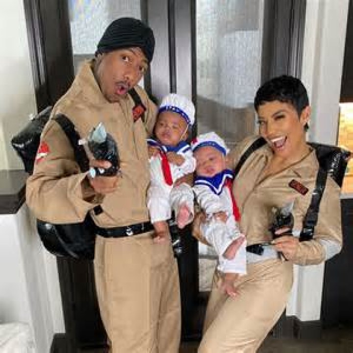 Pregnant Abby De La Rosa Shows Baby Bump in Family Photos with Nick Cannon: ‘Our Beautiful Angels’