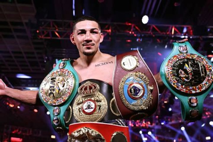 
Pros Boxer, Teofimo Lopez, knocked out Pedro Campa with a right hook, up-jab combo in RD7 