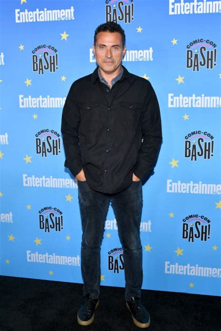 Rufus Hound Height, Weight, Net Worth, Age, Birthday, Wikipedia, Who, Nationality, Biography