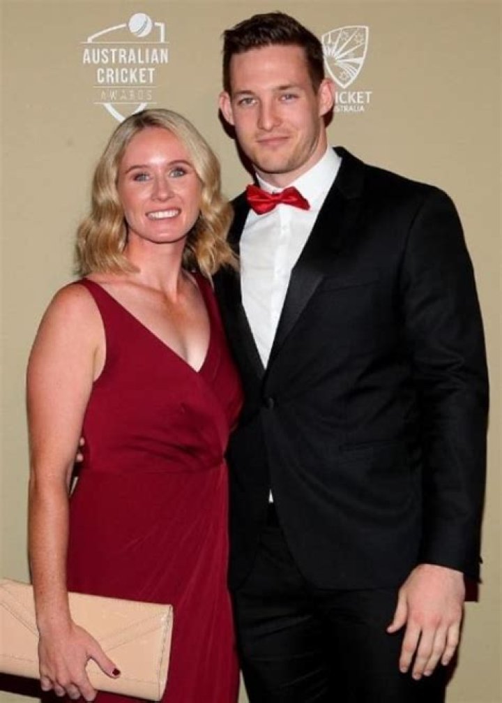 
Sam Mooney Height, Age, Girlfriend, Biography, Wiki, Net Worth 