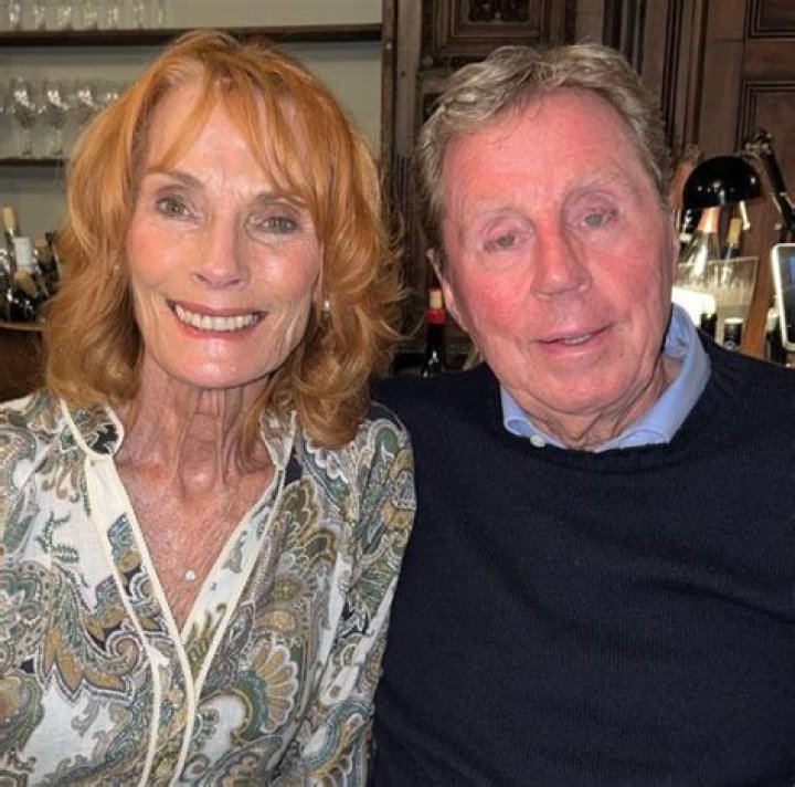 
Sandra Redknapp Height, Weight, Net Worth, Age, Birthday, Wikipedia, Who, Instagram, Biography 