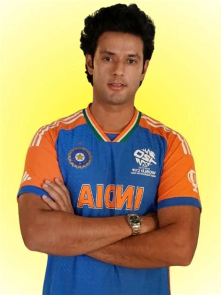 
Sihle Dube Height, Weight, Net Worth, Age, Birthday, Wikipedia, Who, Nationality, Biography 