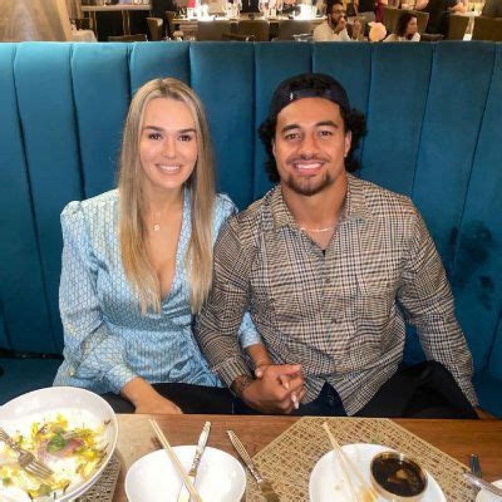 Sione Takitaki Height, Weight, Net Worth, Age, Birthday, Wikipedia, Who, Instagram, Biography