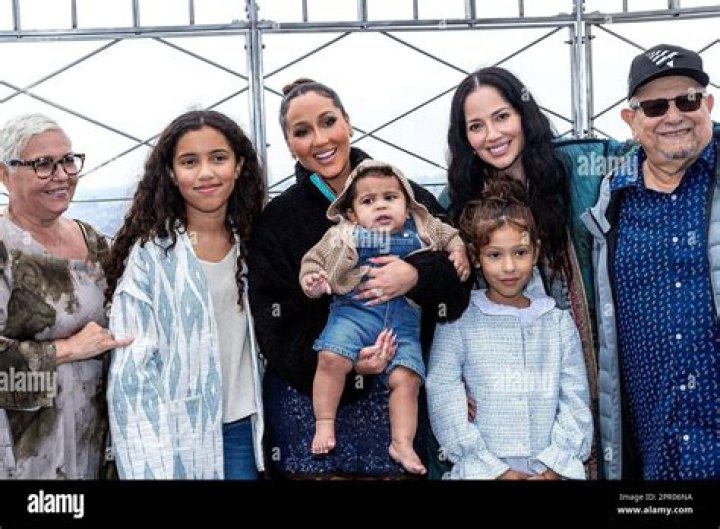 
Sister of Adrienne Bailon and versatile singer Claudette Bailon 