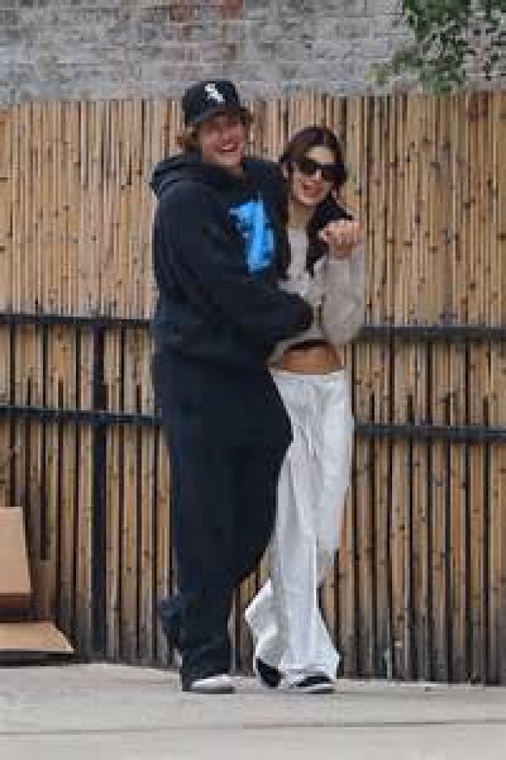 Sommer Ray Is Not Pregnant In 2022: Meet The Model’s Boyfriend Cole Bennett