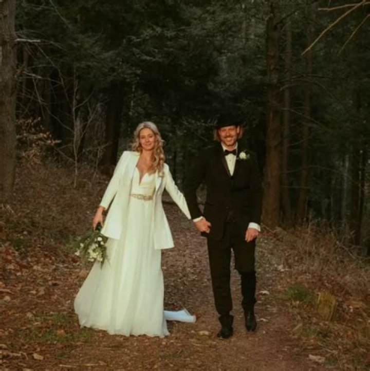 
Steve Ford is Married to Wife: Andrea Cargill. Kids. 