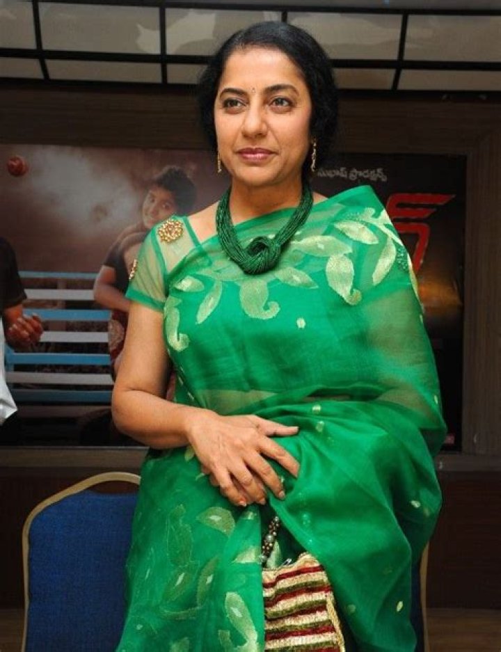 Suhasini Height, Weight, Net Worth, Age, Birthday, Wikipedia, Who, Instagram, Biography
