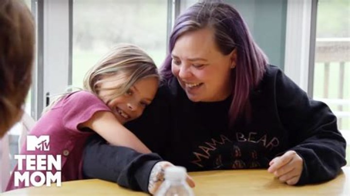 
“Teen Mom: The Next Chapter” Star Catelynn Lowell Is Diagnosed With Bell’s Palsy 