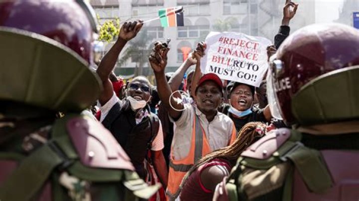 
Tension in AP town as TDP stages protest over ex-minister’s remarks 