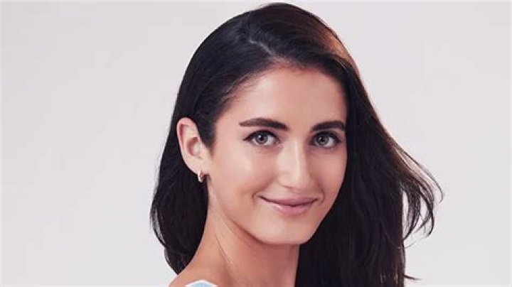 ‘The Bachelor’ Contestant Ariel Frenkel Has a Family and Siblings — Details on Her Ethnicity