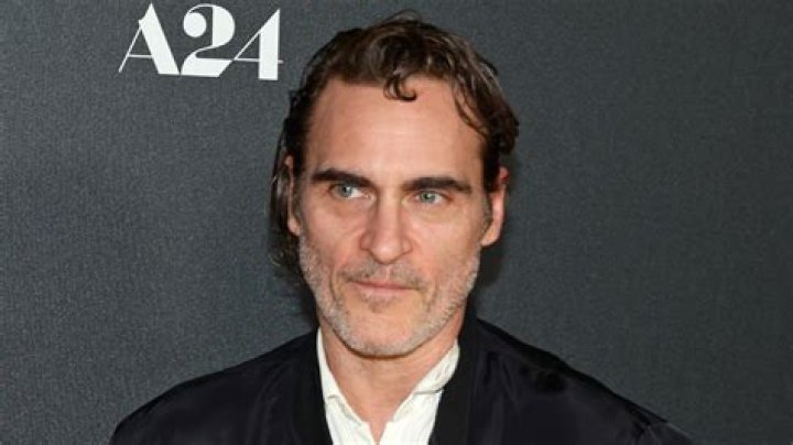 
The Truth About Joaquin Phoenix’s Scar Between His Lips and Nose 
