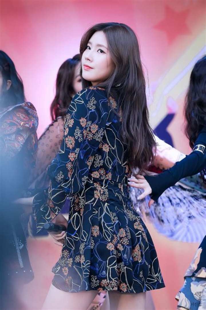 
The Untold Truth of (G)I-DLE Member – Cho Mi-yeon 