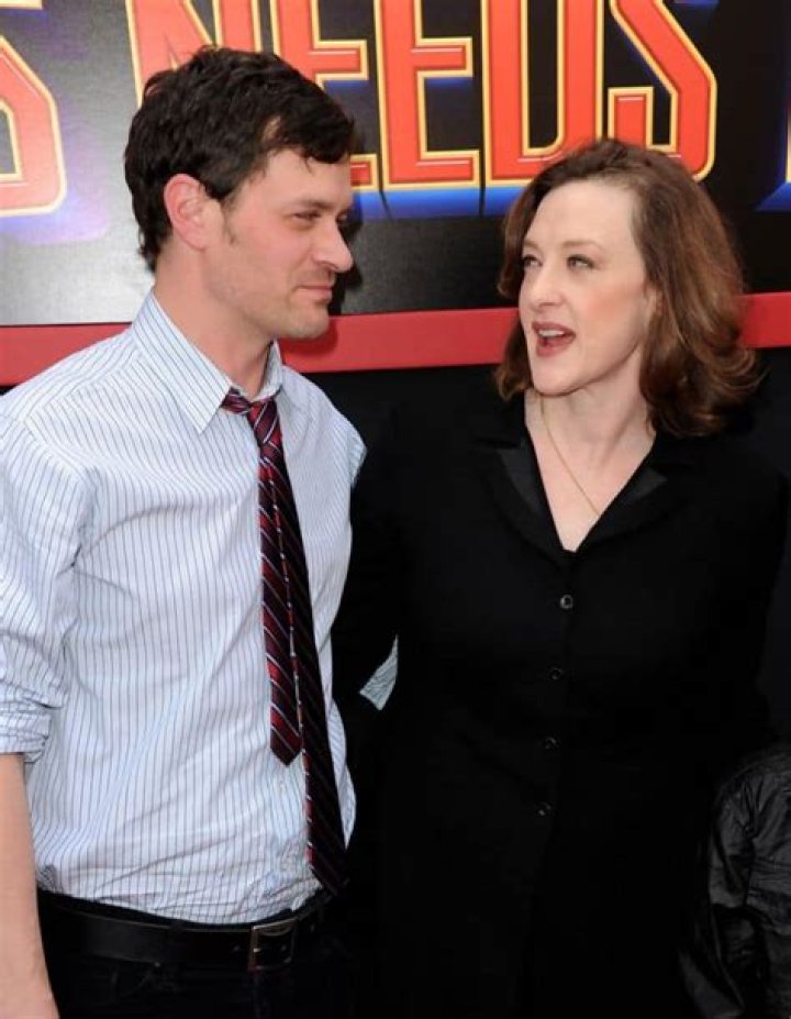 
Tom Everett Scott is Married to Wife: Jenny Gallagher. Kids. 