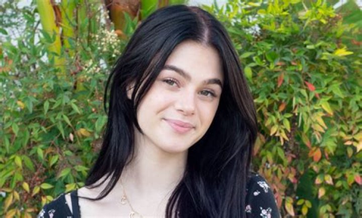 
Vivian lola Height, Age, Religion, Nationality, Wikipedia, Partner, Parents, Gender, Net Worth 