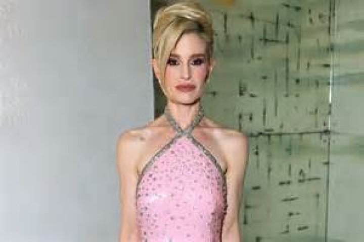 
What Happened To Kelly Jones Teeth? Illness & Health Update 