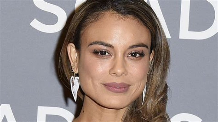 
What Is Nathalie Kelley’s Ethnicity? Meet Her Parents & Explore Her Family Background 