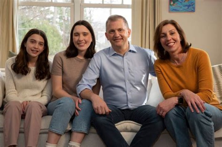 
What Was Gwen Casten Death Cause? Sean Casten Daughter Illness and Health Issues 