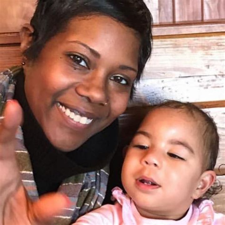 
Where is supermodel Iman’s daughter Zulekha Haywood today? Her Bio: Boyfriend, Net Worth, Family, Siblings, Surgery 