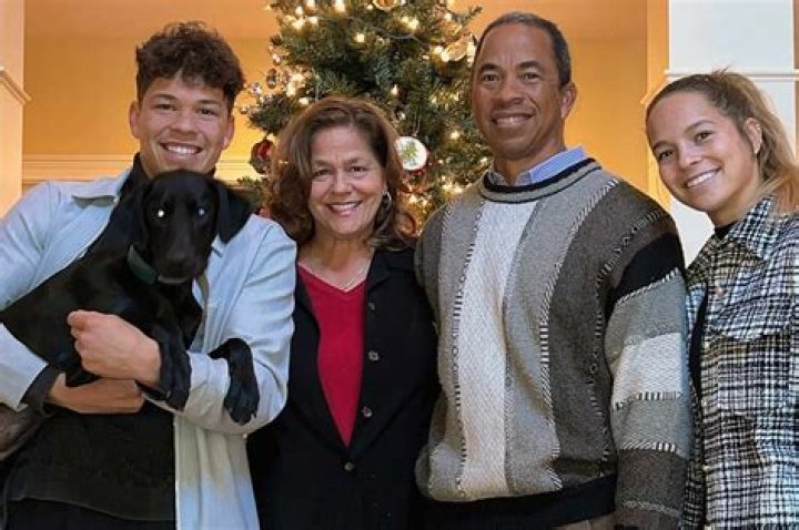 Who are Blake Sheltons Parents? Blake Shelton Biography, Parents Name and More