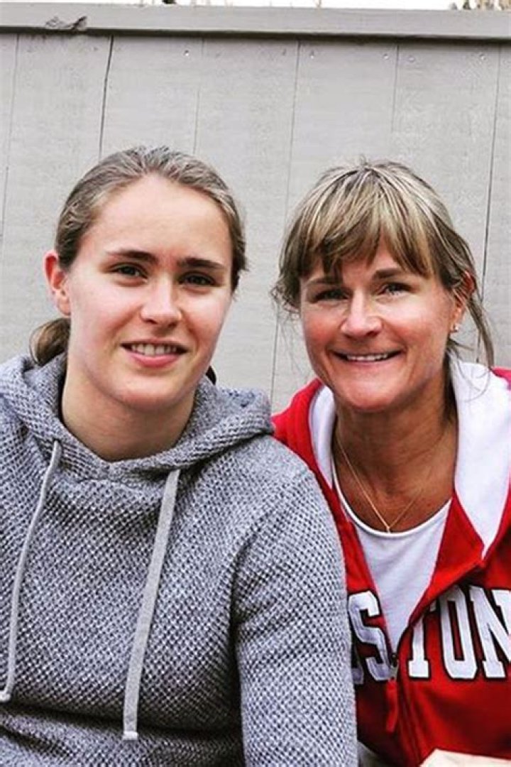 Who Are Bobby Carpenter And Julie Carpenter? Details About Ice Hockey Captain Alex Carpenter Parents