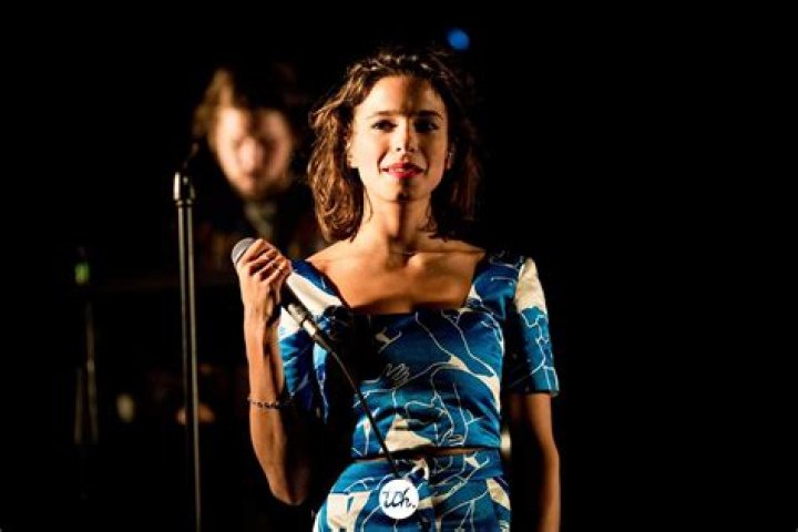 
Who Are Flore Benguigui Parents? Explore More About Her Family Ethnicity 