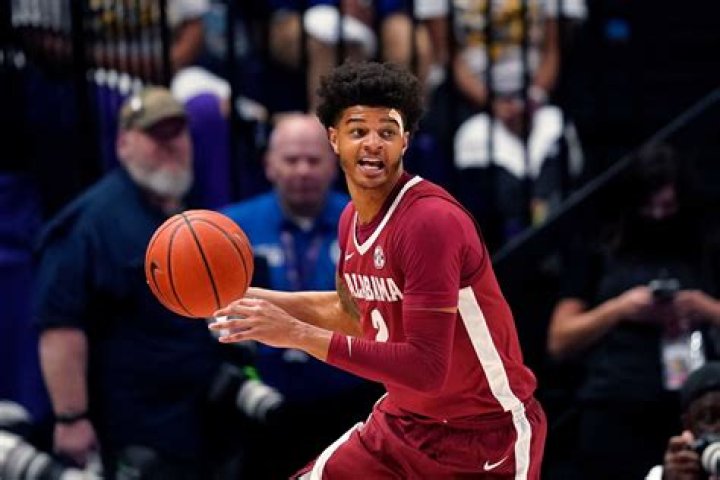 
Who Is Darius Lee? Houston Baptist Basketball Player Shot To Death In Harlem Shooting 