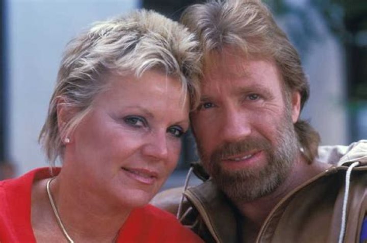 
Who is Dianne Holechek? All About Chuck Norris’ Ex-wife 