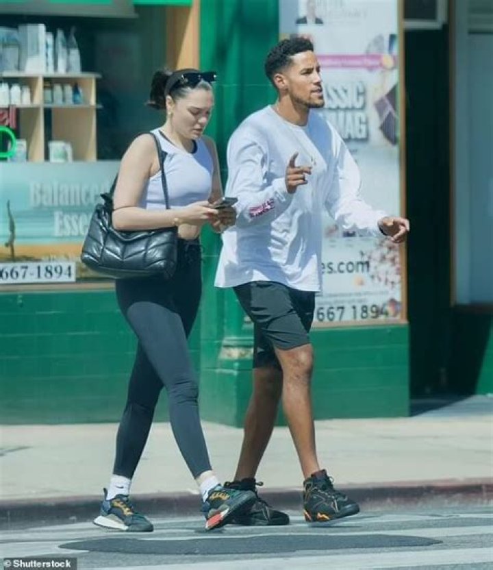 
Who Is Jessie J Dating? Who Is Jessie J? 