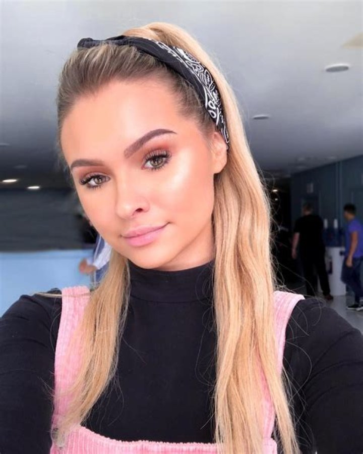 
Who is Talia Mar? Age, Height, Boyfriend, Net Worth, Biography 